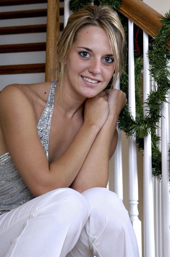 Naked All About Ashley, Free Nude Picure of All About Ashley