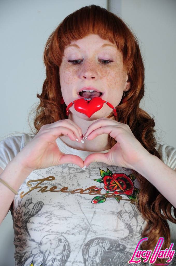 Naked Lucy Daily, Free Nude Picure of Lucy Daily