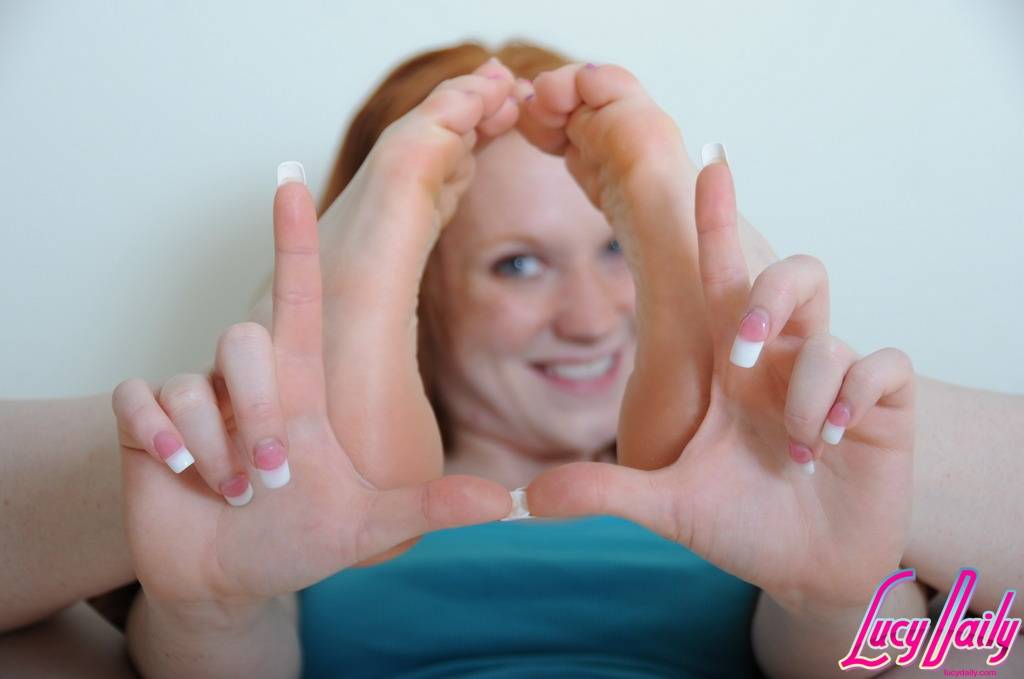 Naked Lucy Daily, Free Nude Picure of Lucy Daily