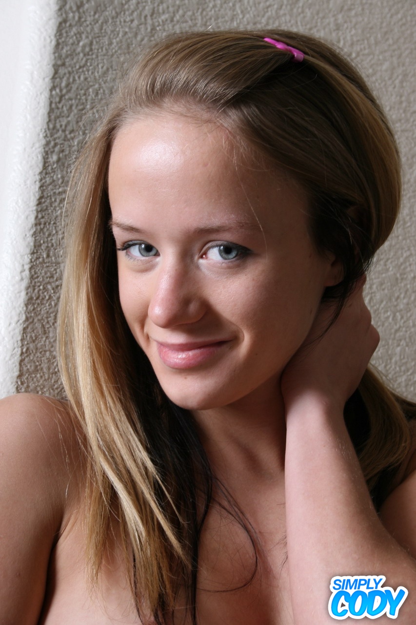 Naked Simply Cody, Free Nude Picure of Simply Cody